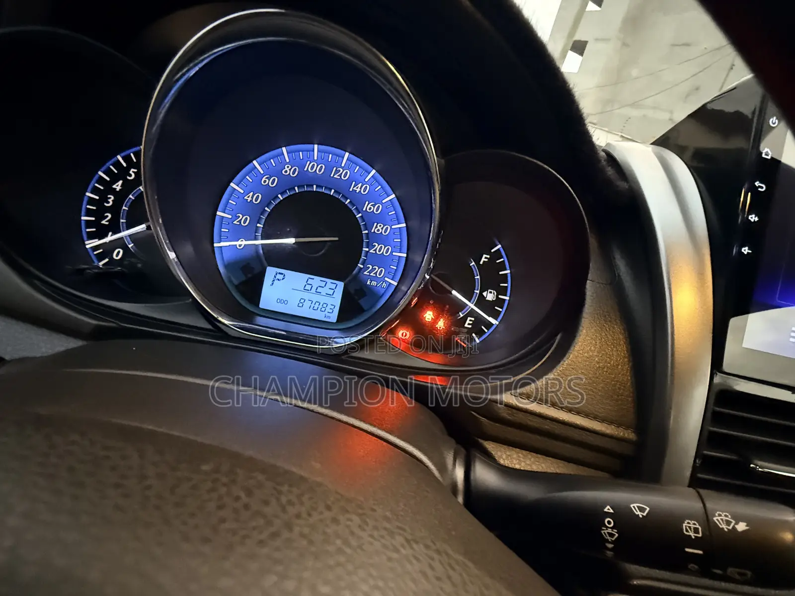 Toyota Yaris 2015 Red