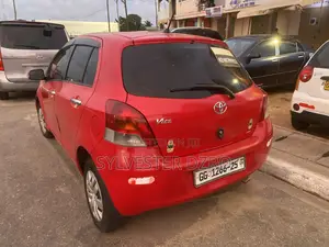 Toyota Vitz 2010 Red