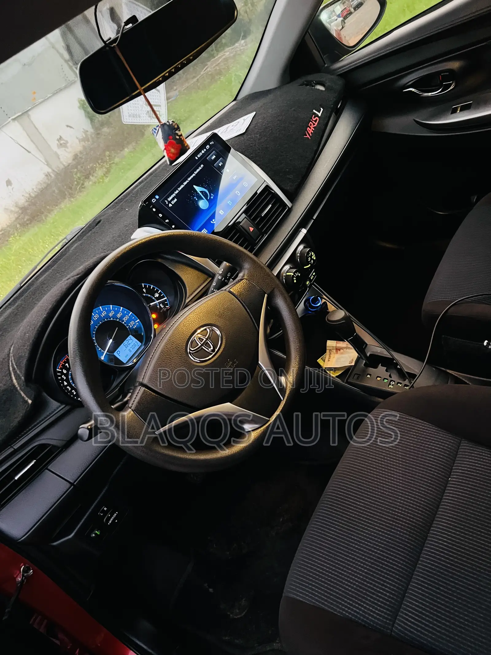 Toyota Yaris 2015 Red