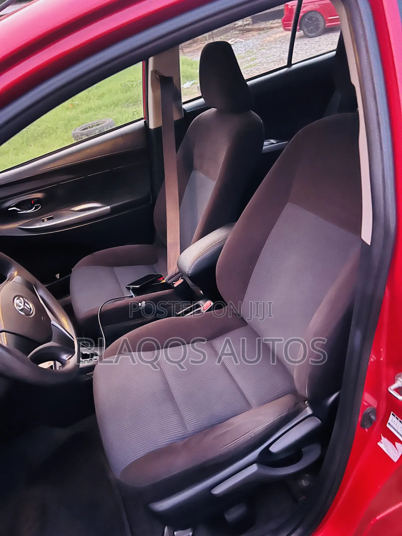 Toyota Yaris 2015 Red
