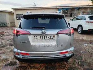 Toyota RAV4 Limited AWD (2.5L 4cyl 6A) 2017 Silver