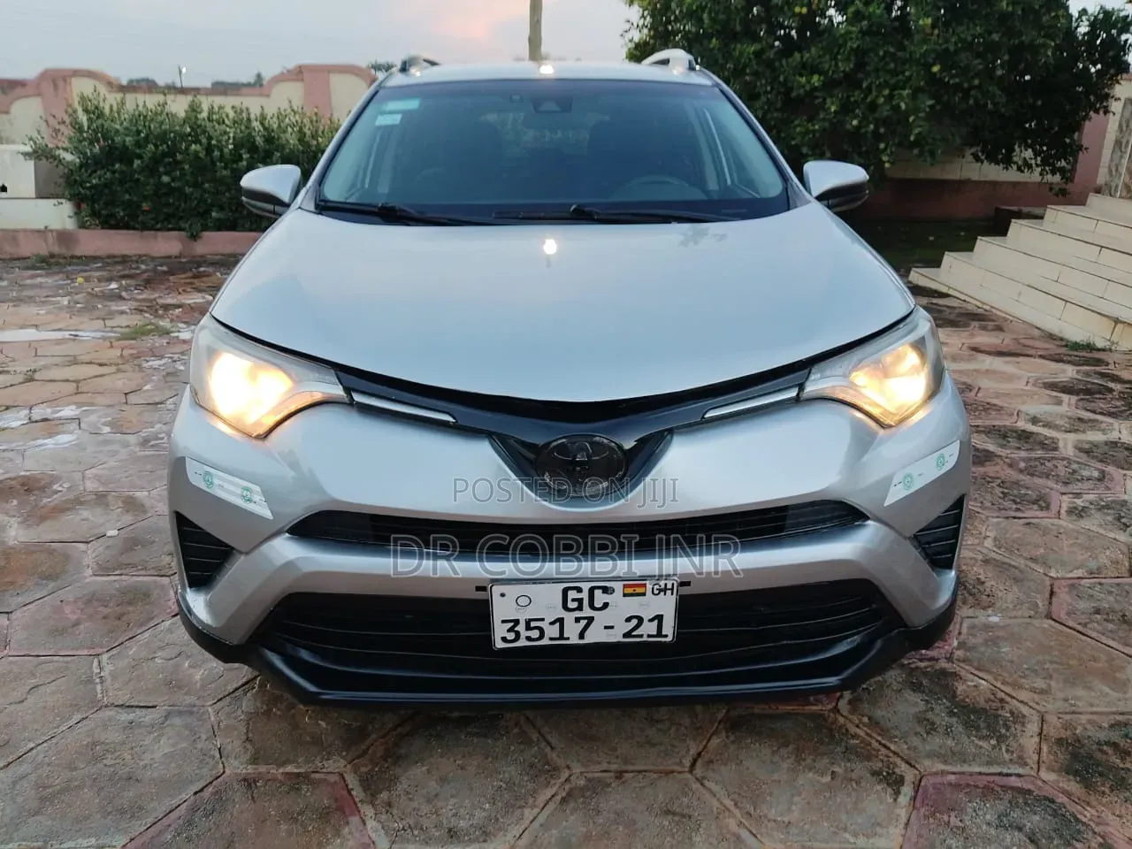 Toyota RAV4 Limited AWD (2.5L 4cyl 6A) 2017 Silver