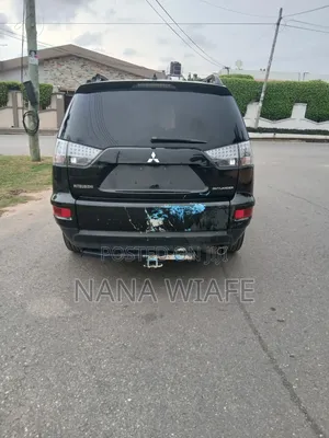 Mitsubishi Outlander SE 2012 Gray