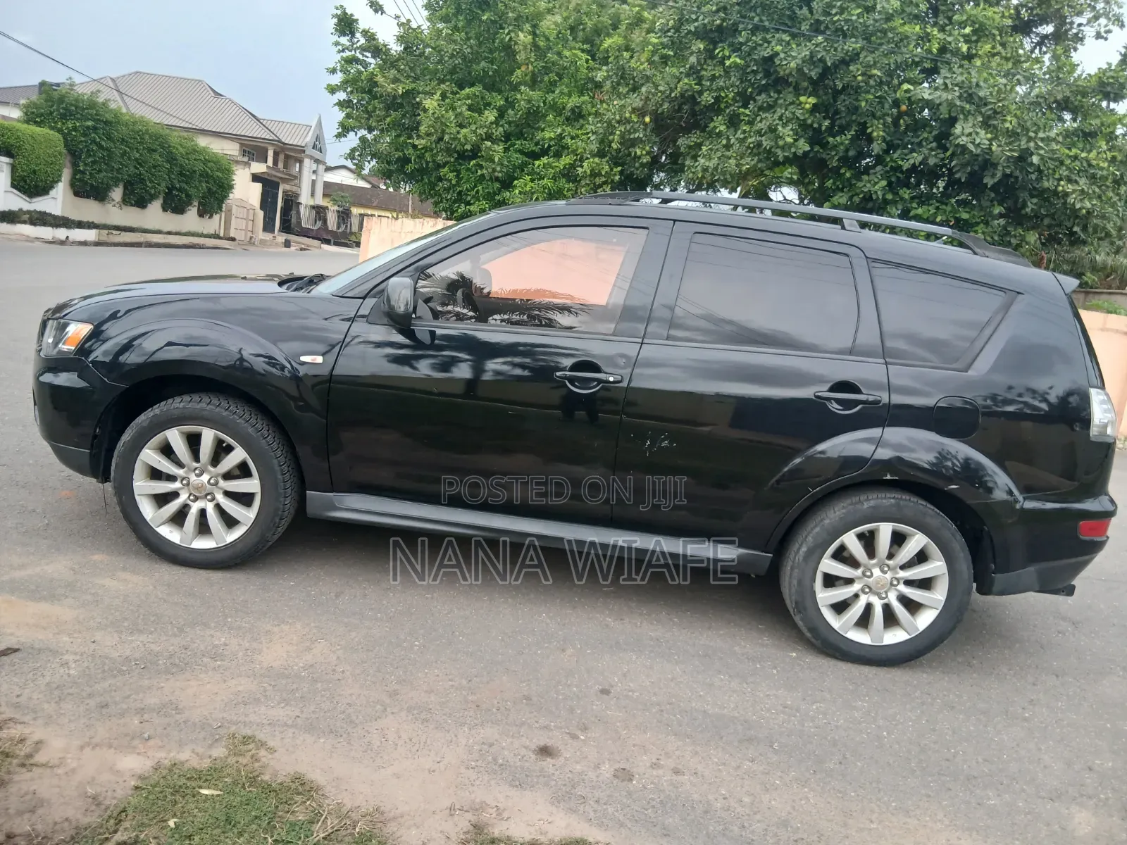 Mitsubishi Outlander SE 2012 Gray