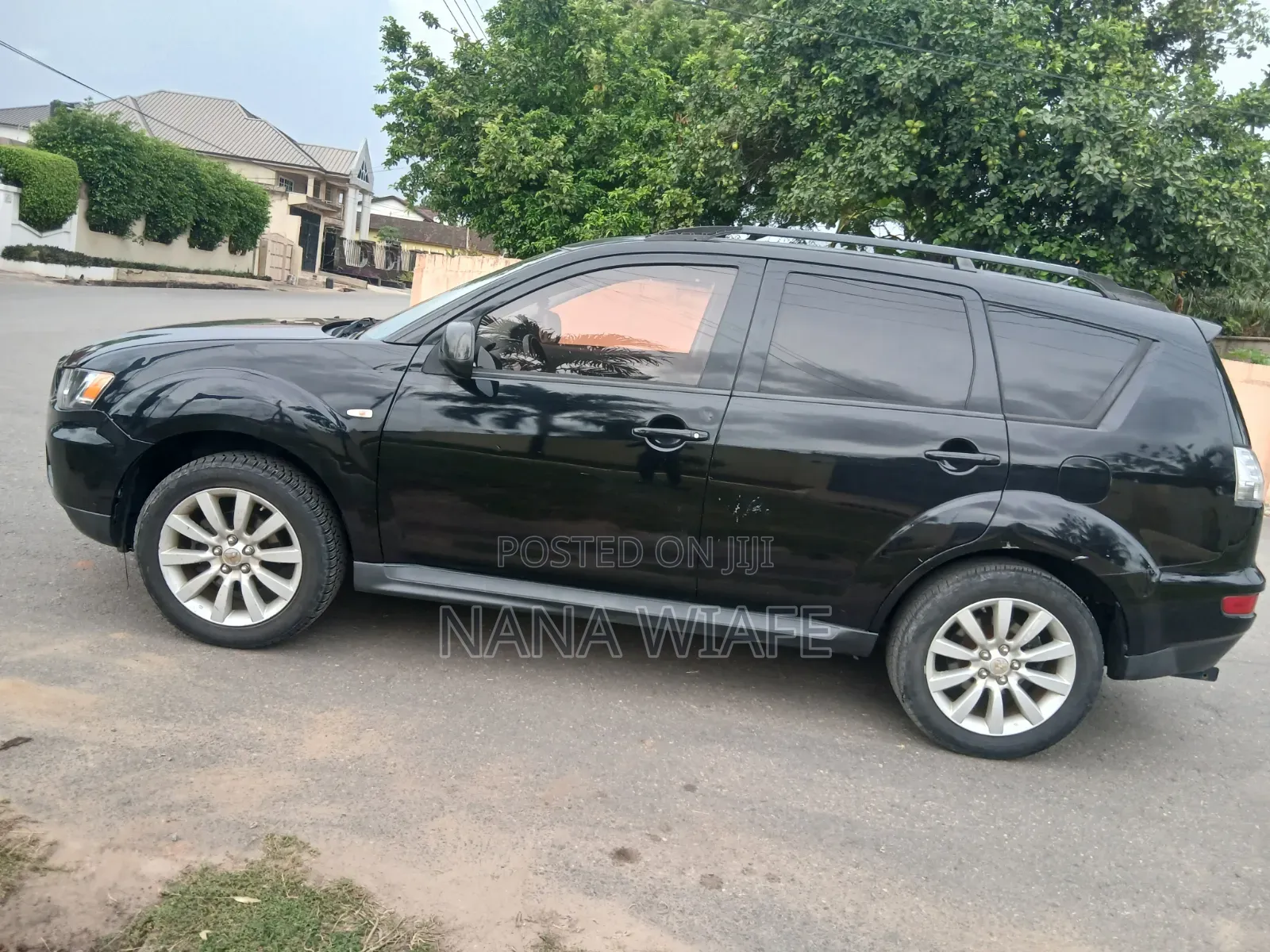 Mitsubishi Outlander SE 2012 Gray