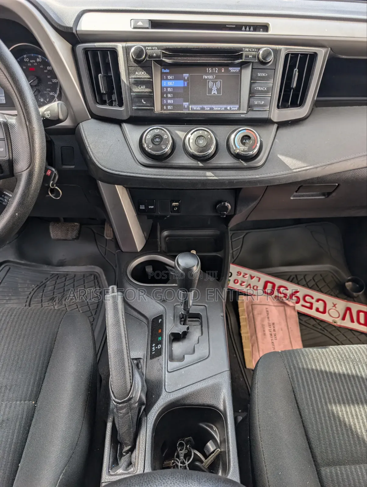 Toyota RAV4 LE 4dr SUV AWD (2.5L 4cyl 6A) 2018 Gray