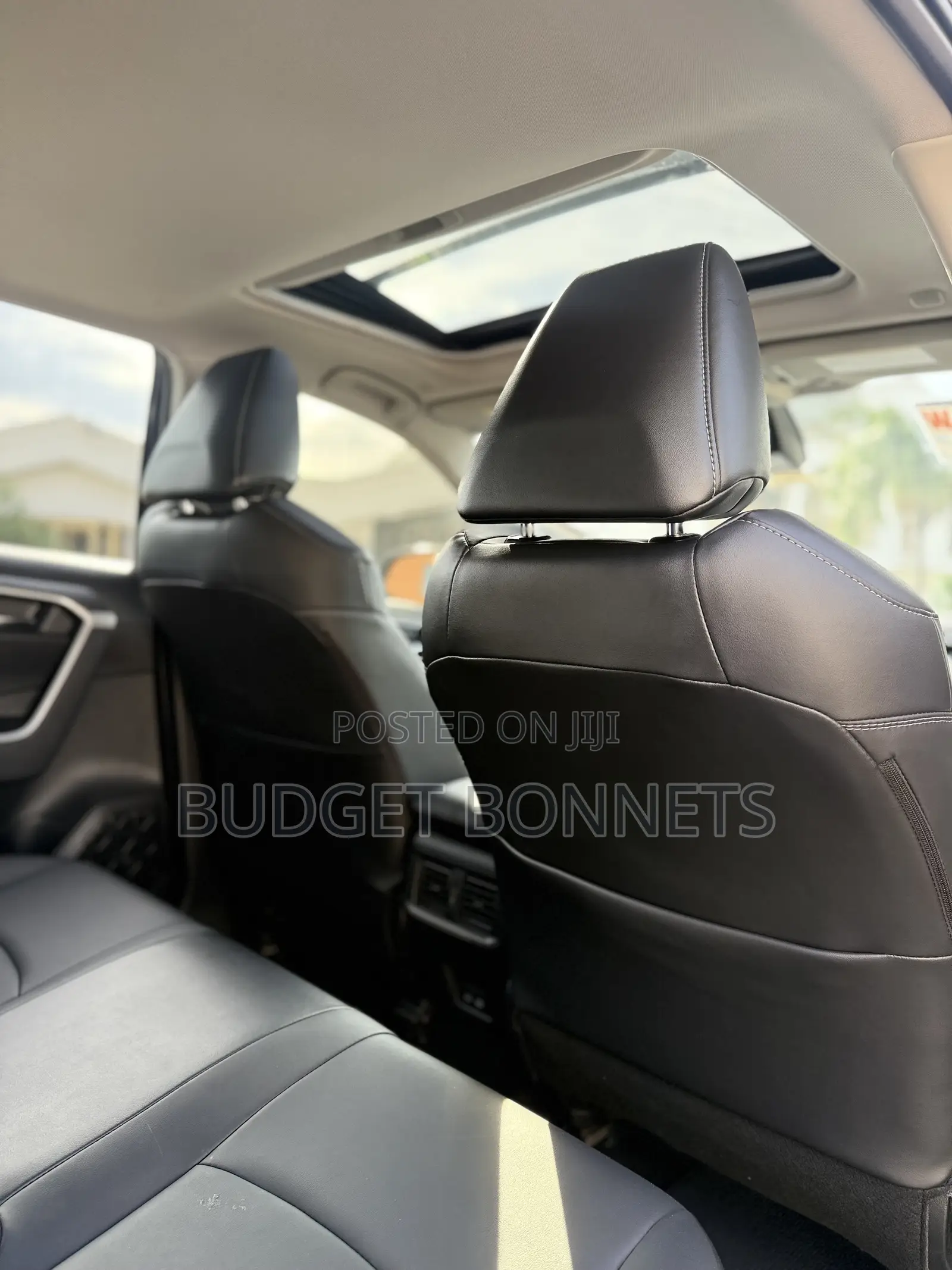 Toyota RAV4 XLE Premium AWD 2023 Blue