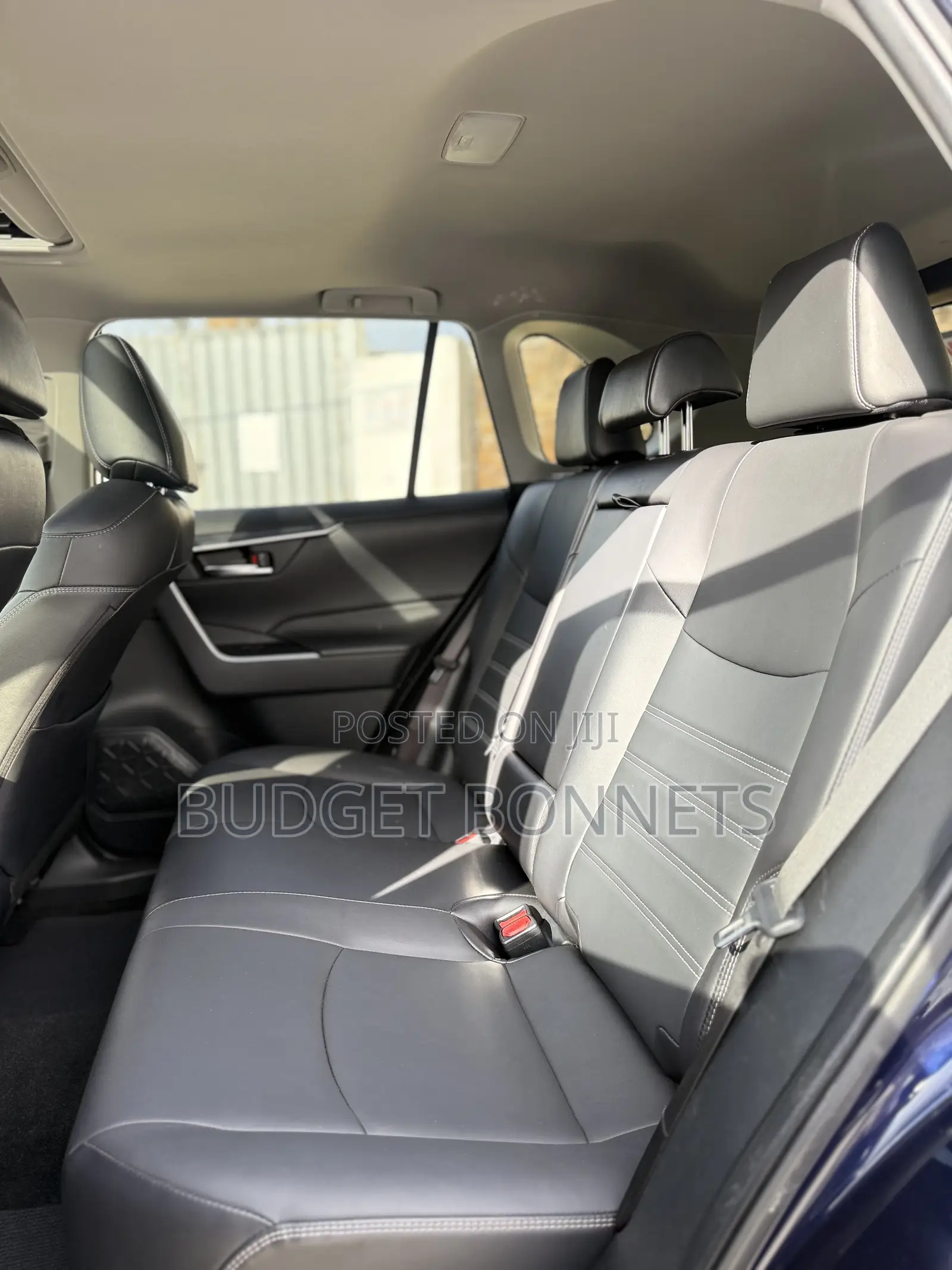 Toyota RAV4 XLE Premium AWD 2023 Blue