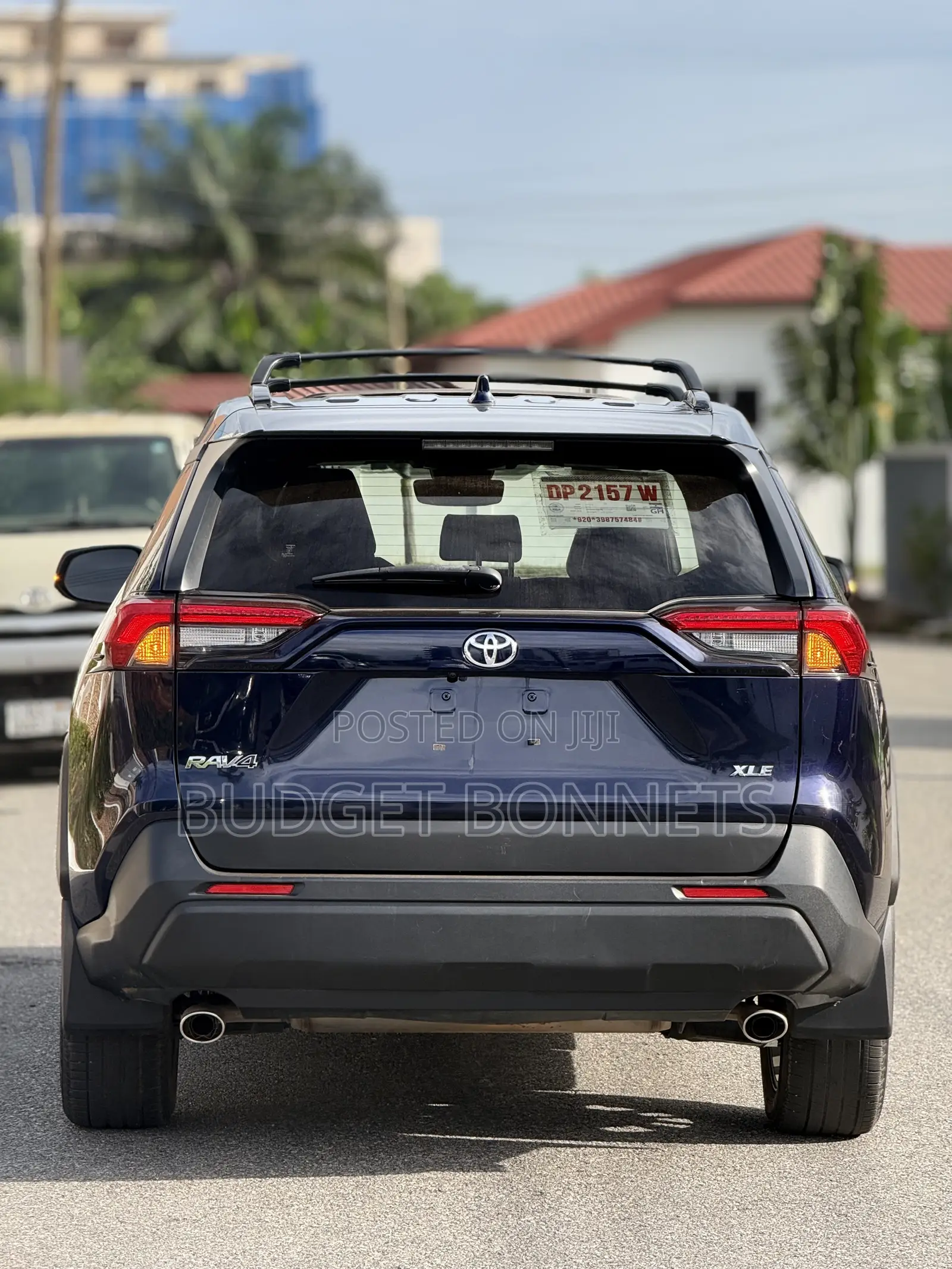 Toyota RAV4 XLE Premium AWD 2023 Blue