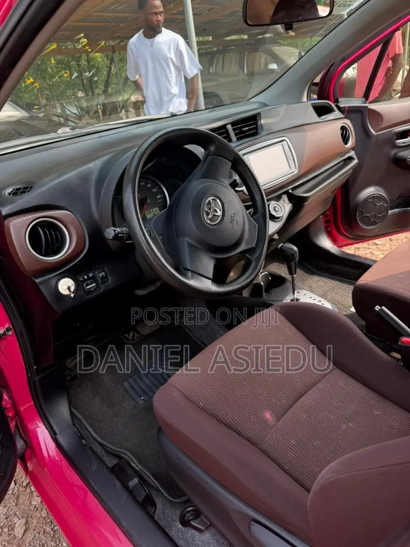 Toyota Vitz 1.3 AWD 3dr 2013 Pink