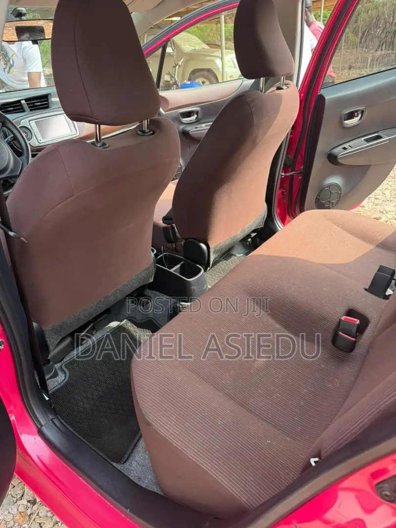 Toyota Vitz 1.3 AWD 3dr 2013 Pink