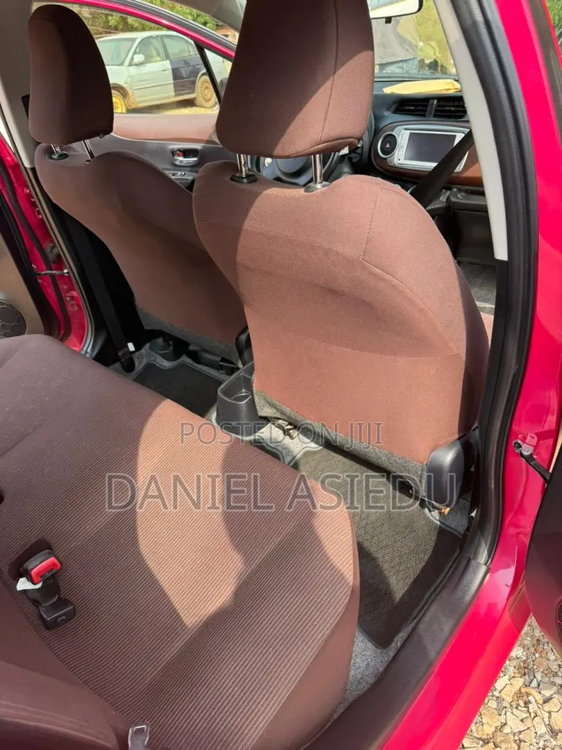 Toyota Vitz 1.3 AWD 3dr 2013 Pink