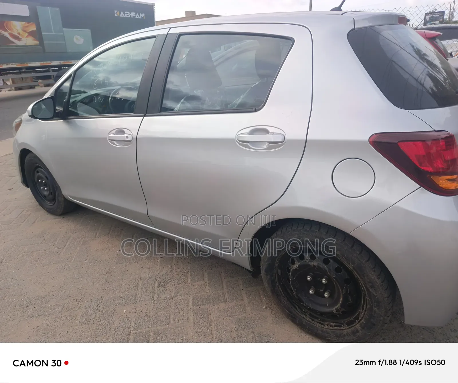 Toyota Yaris LE Hatchback 5dr 2016 Silver