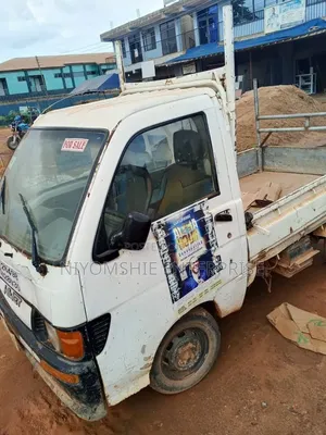 Daihatsu Hijet 2012 White