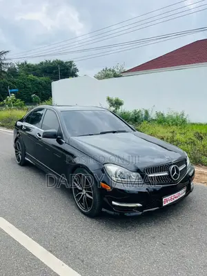 Mercedes-Benz C250 2014 Black