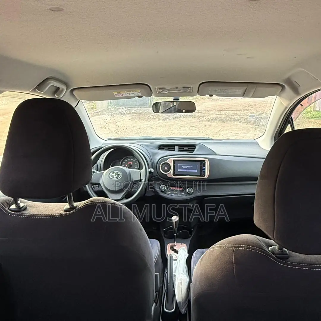 Toyota Vitz 2013 Brown