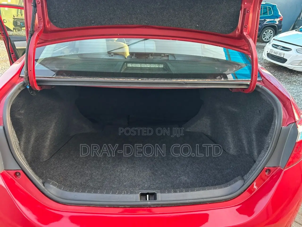 Toyota Corolla LE 4dr Sedan (1.8L 4cyl CVT) 2016 Red