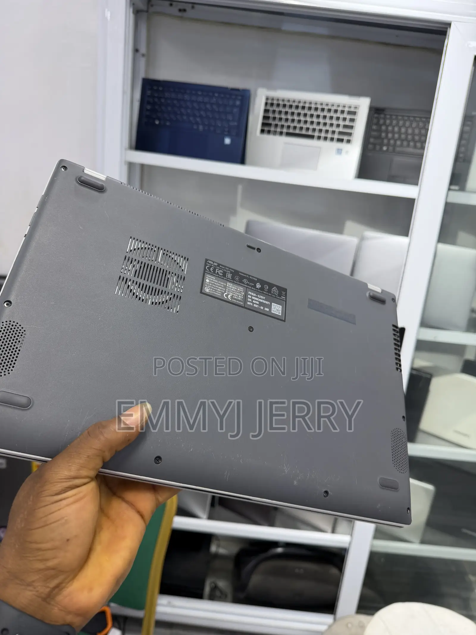 Laptop Asus VivoBook F512DA 8GB Intel Core i3 SSD 128GB
