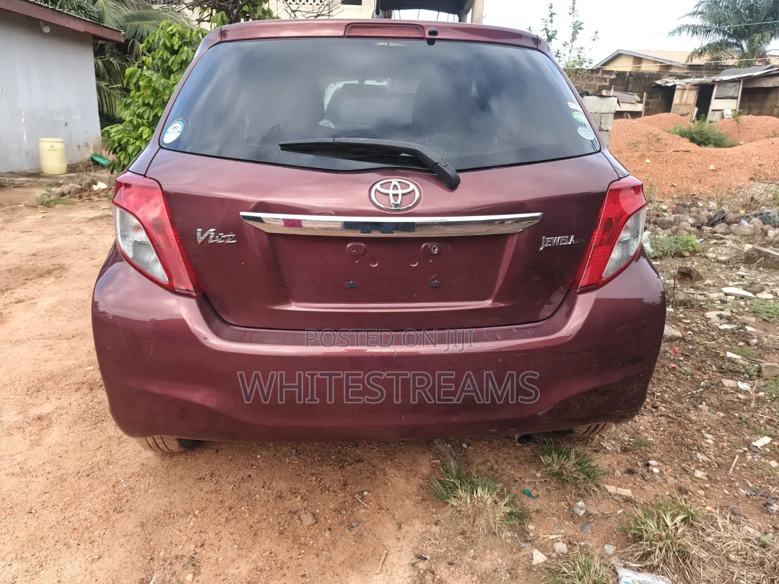 Toyota Vitz 2013 Brown