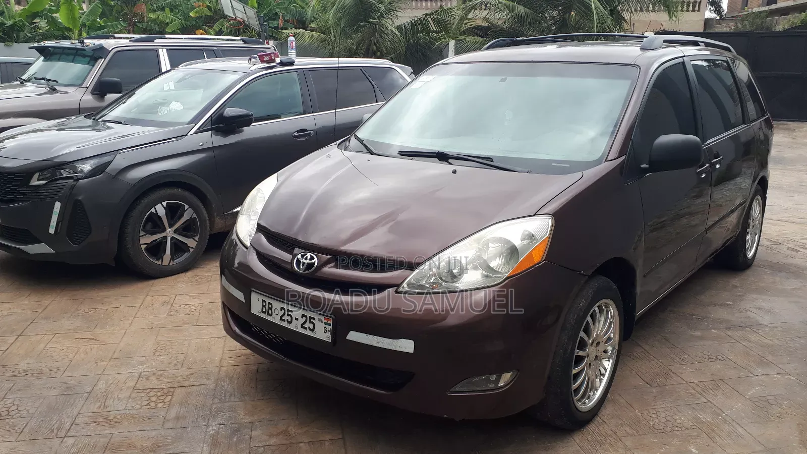 Toyota Sienna LE 2009 Red