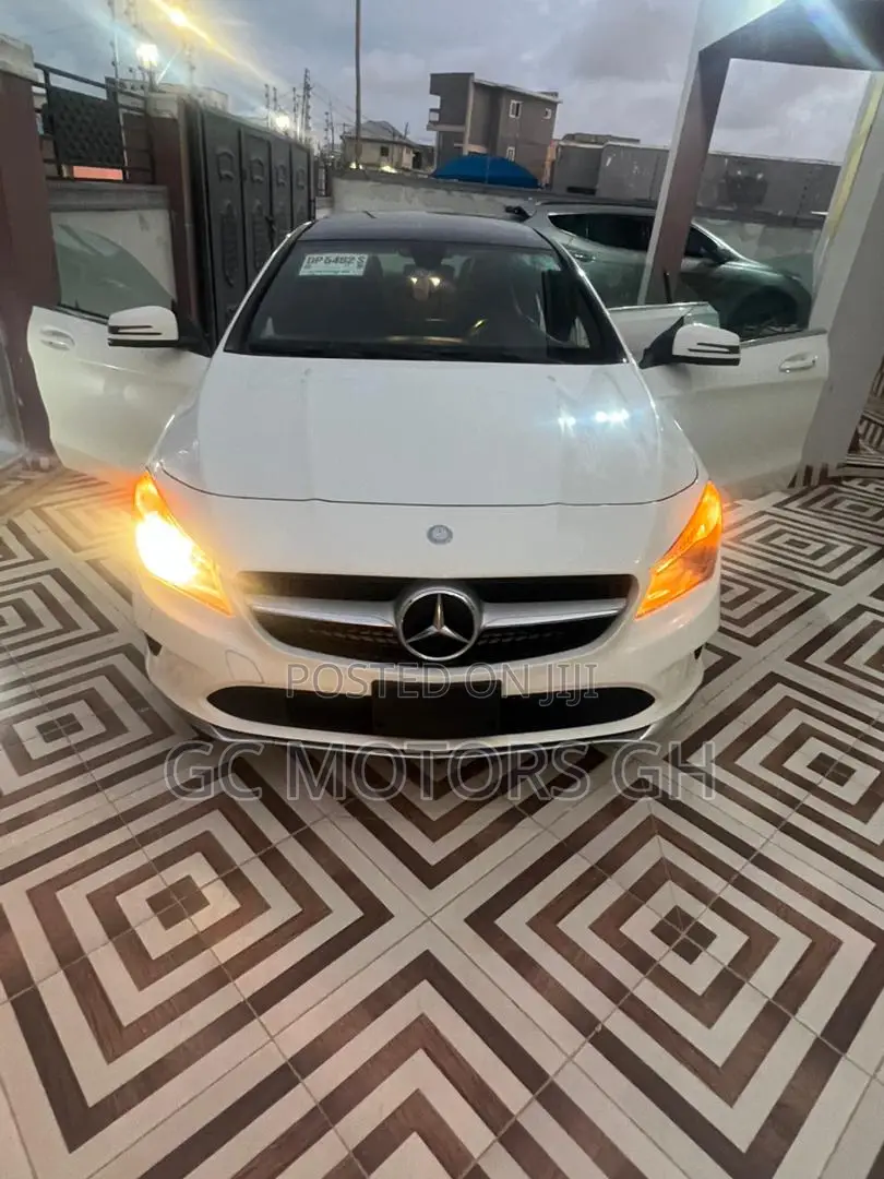 Mercedes-Benz CLA-Class CLA 250 4MATIC Sedan 2017 White