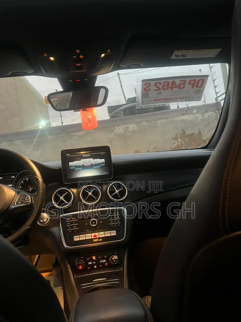 Mercedes-Benz CLA-Class CLA 250 4MATIC Sedan 2017 White