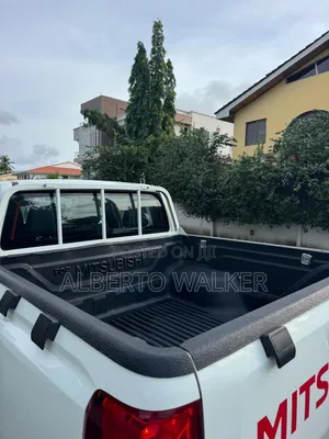 Mitsubishi L200 2025 White