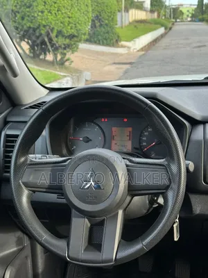 Mitsubishi L200 2025 White