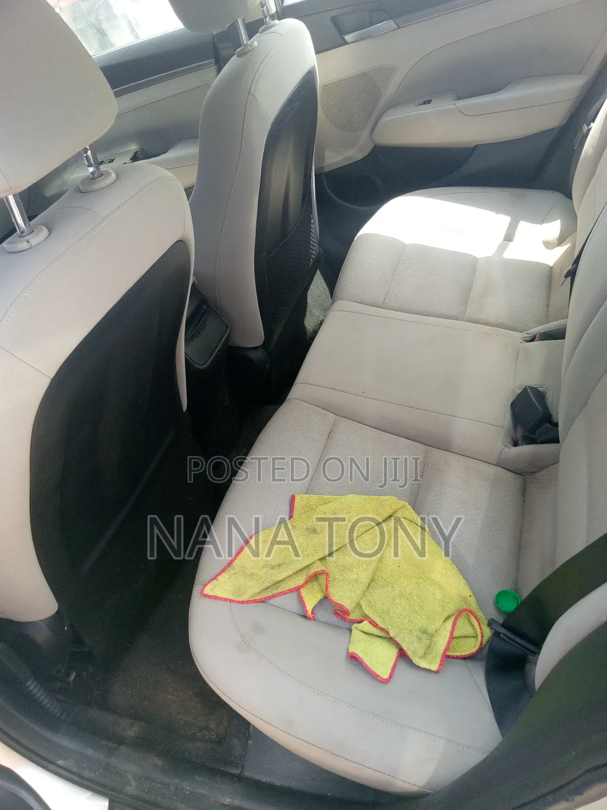 Hyundai Elantra Limited Sedan FWD (2.0L 4cyl 6A) 2017 Silver
