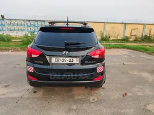 Hyundai Tucson 2012 Black