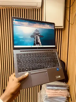 Laptop HP ZBook Firefly 14 G10 32GB Intel Core i7 SSD 512GB