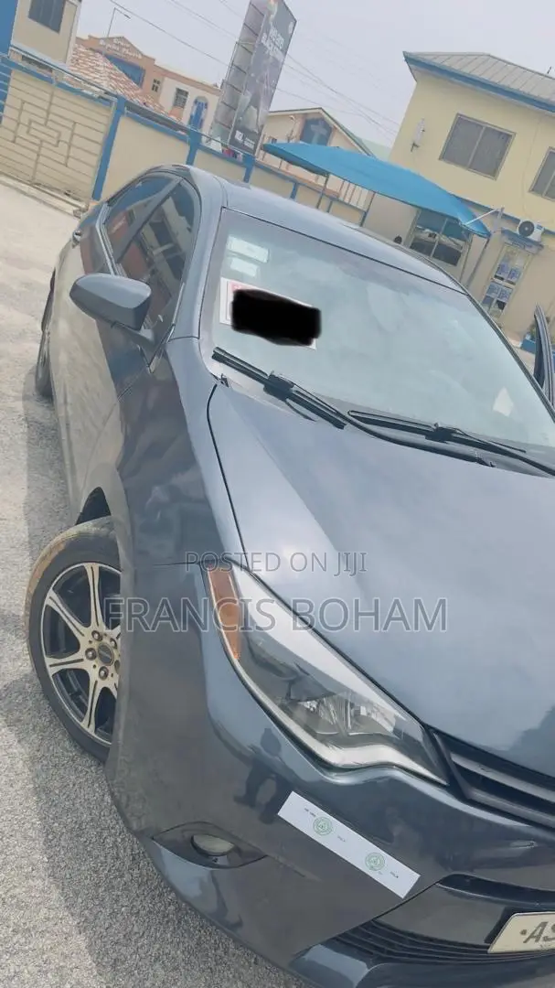 Toyota Corolla 2015 Black