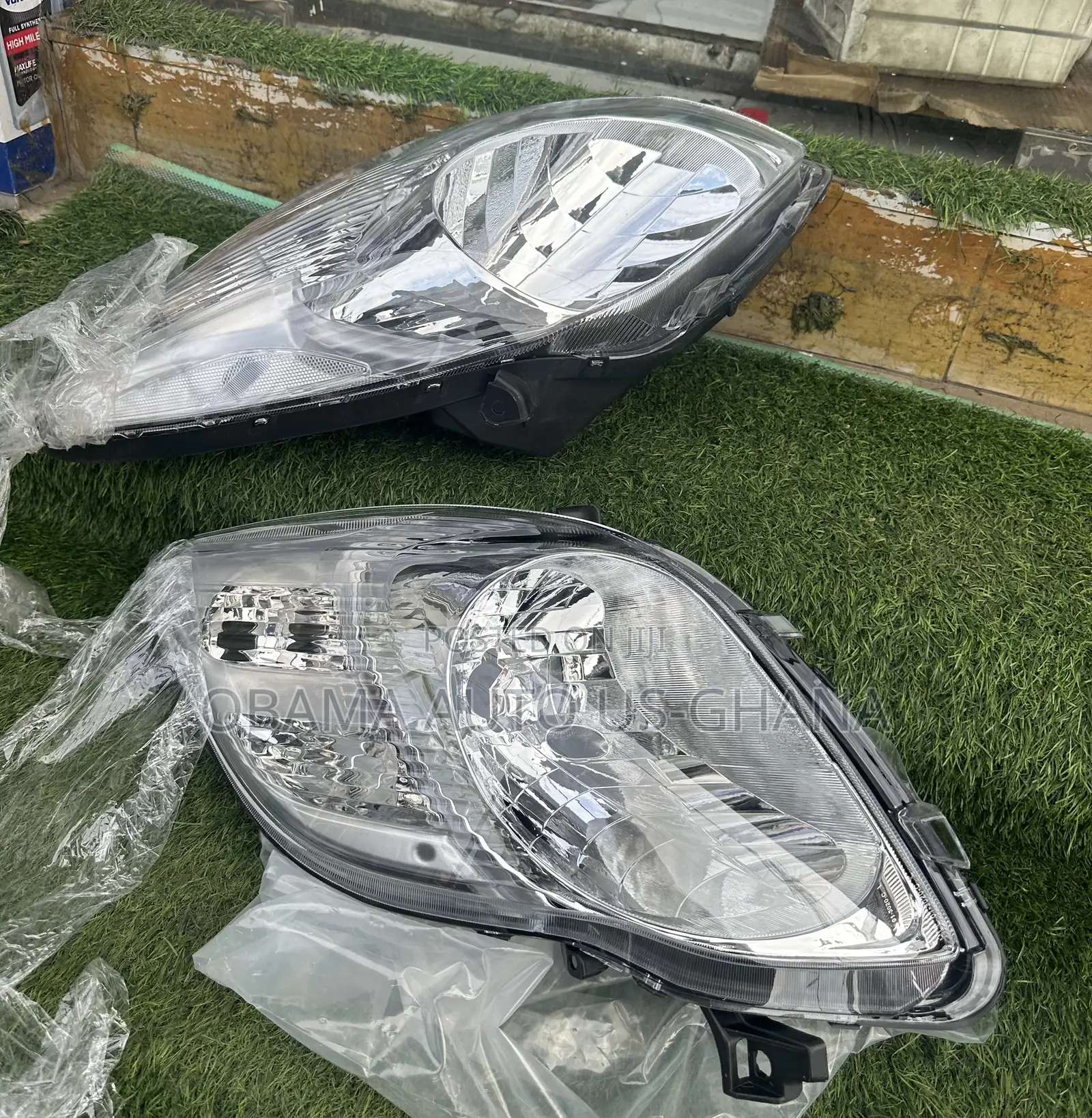 Toyota Vitz 2010 Headlight 2009 2010 2011 Head Light