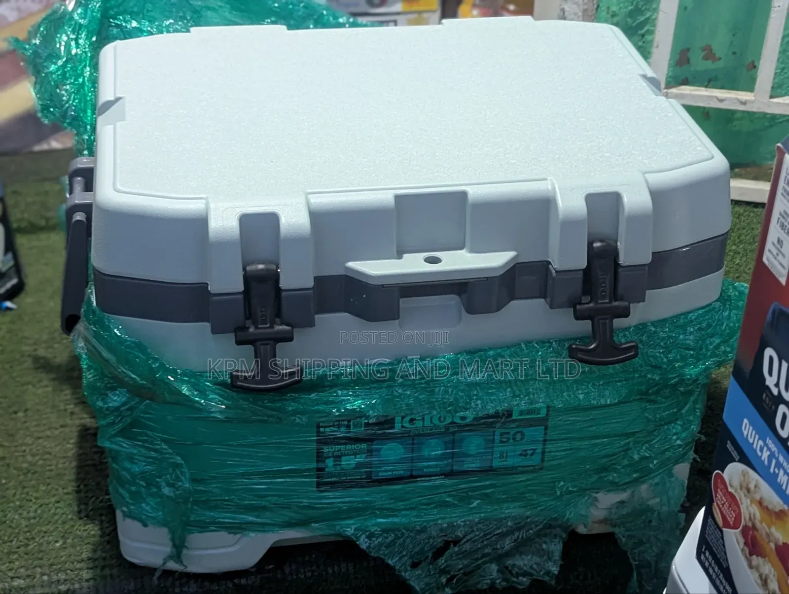 Igloo Ice Chest for Camping (50qt 42l)