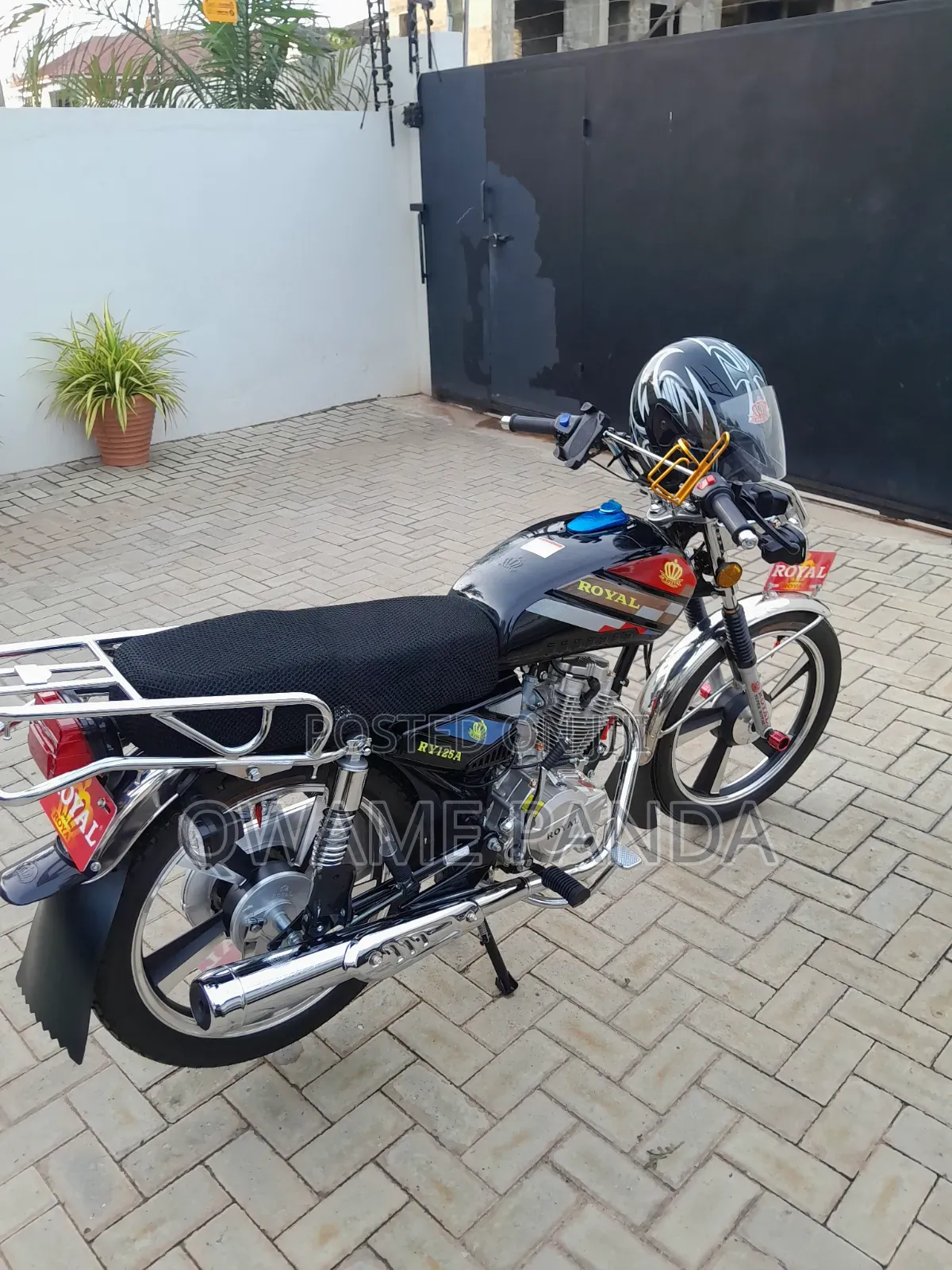 New Royal RY125 2026 Black