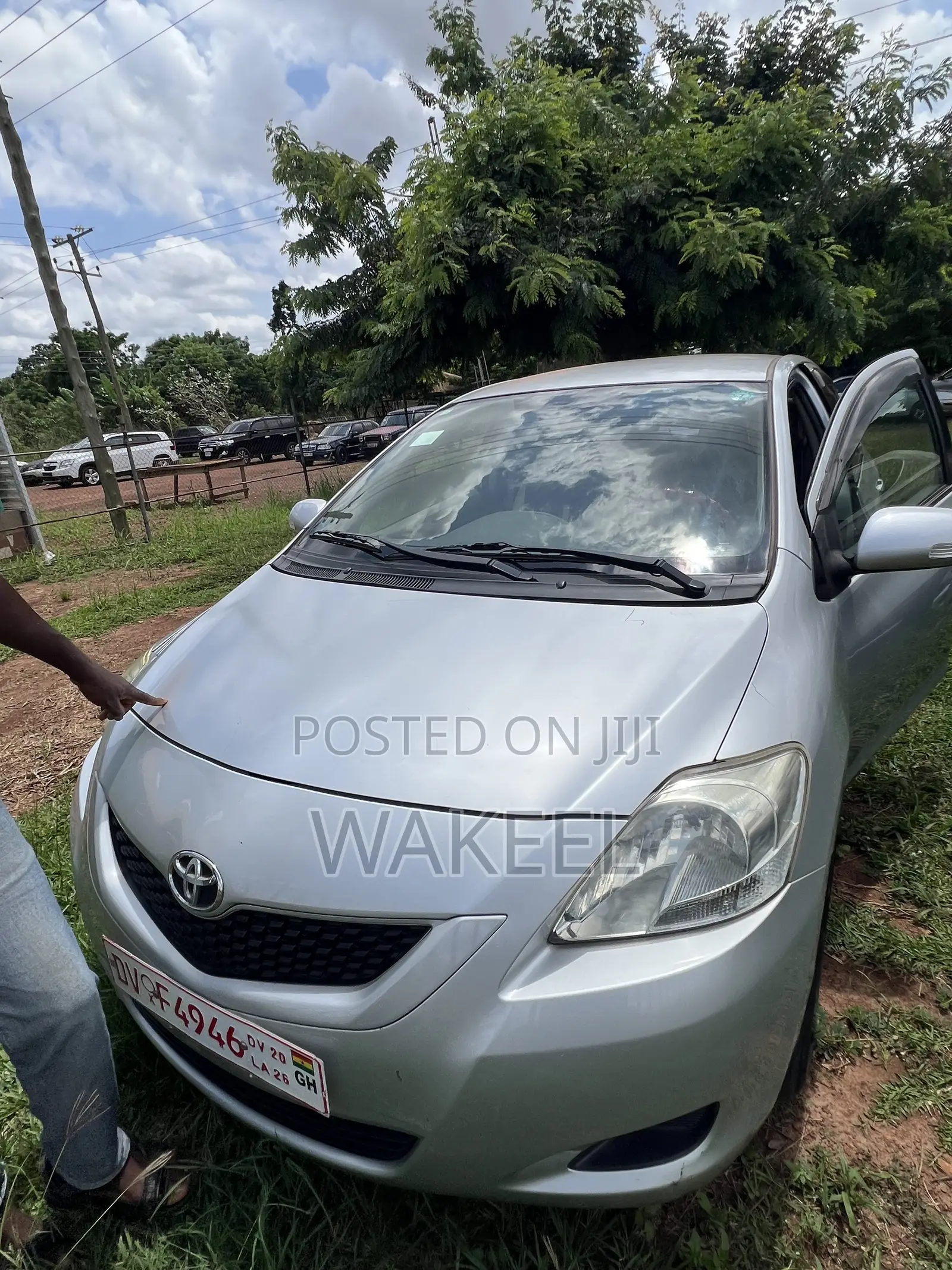 Toyota Belta 2010 Silver