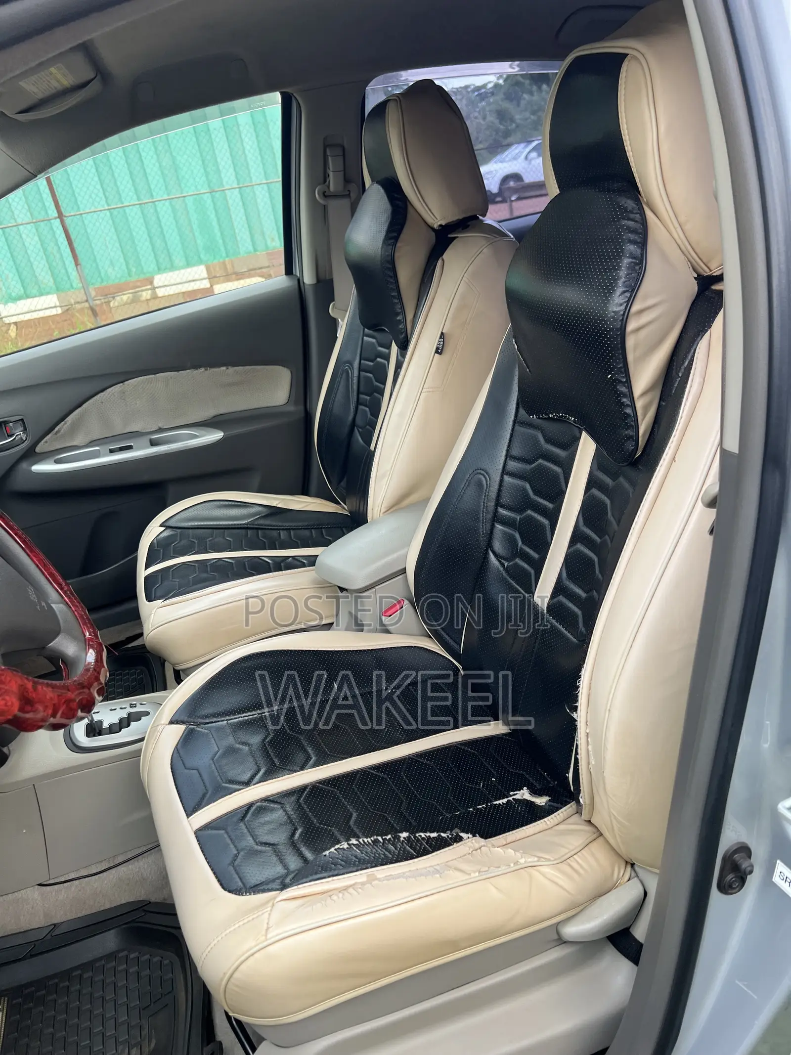 Toyota Belta 2010 Silver