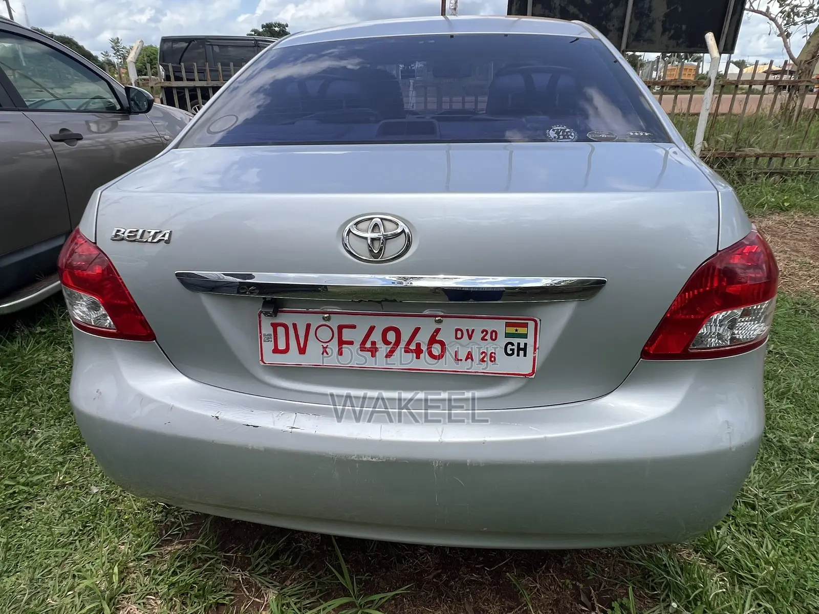 Toyota Belta 2010 Silver