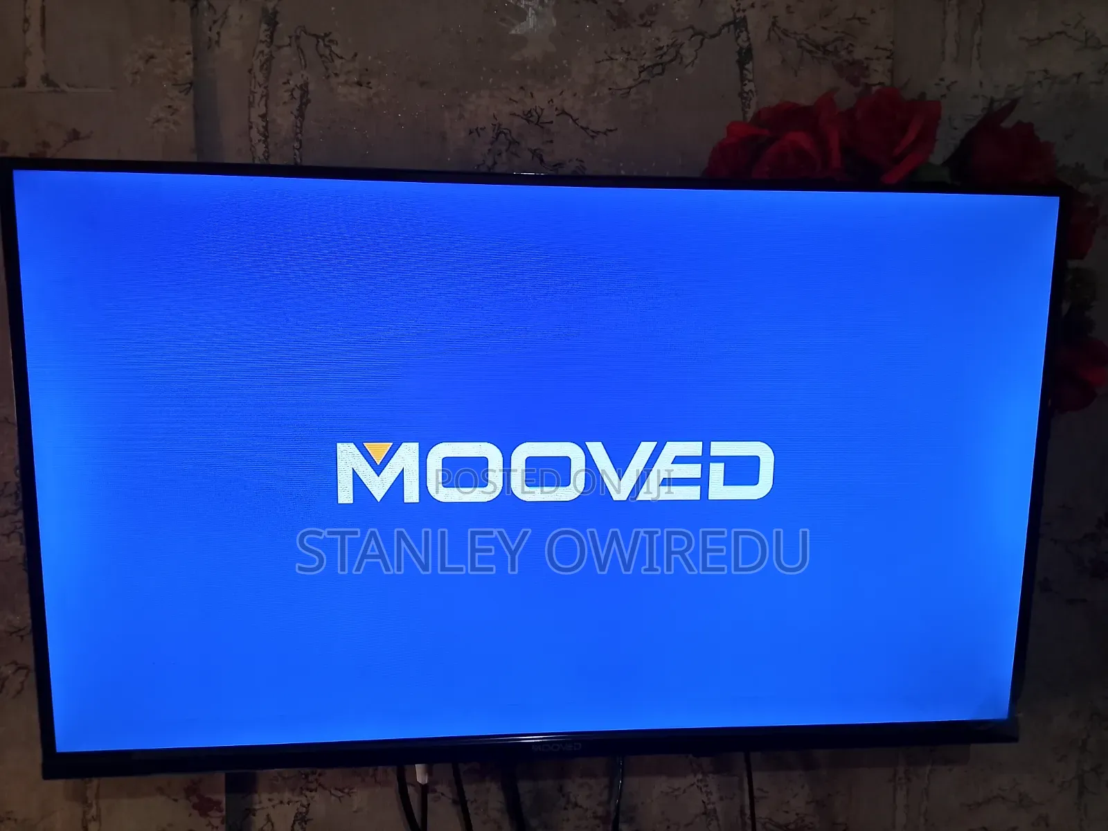 Mooved 32 Inches Digital Satellite Tv