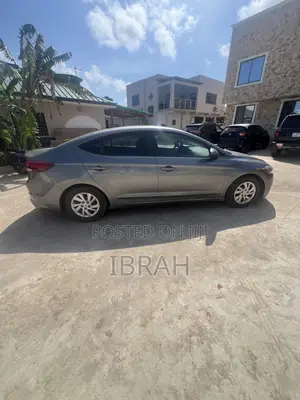Hyundai Elantra 2018 Gray