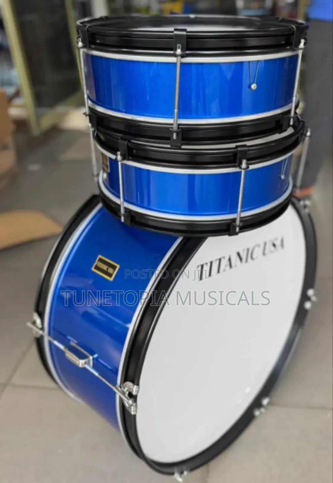 Titanic Usa 3-Piece Parade and Marching Drum Set