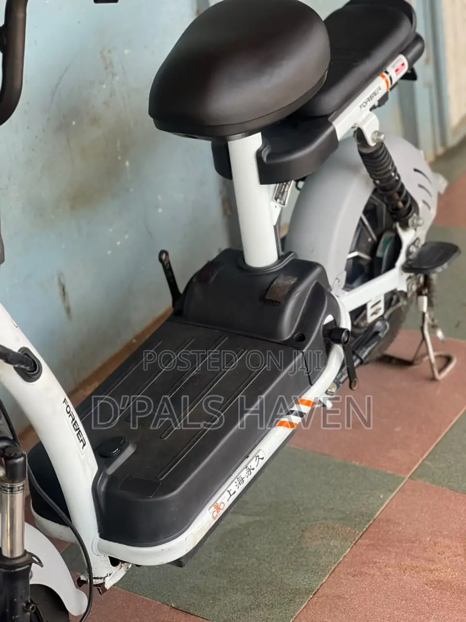 Motorcycle 2022 White