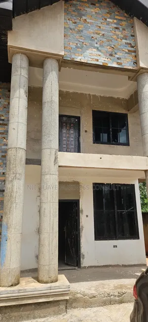 5bdrm House in Kokoben New Site, Kumasi Metropolitan for sale