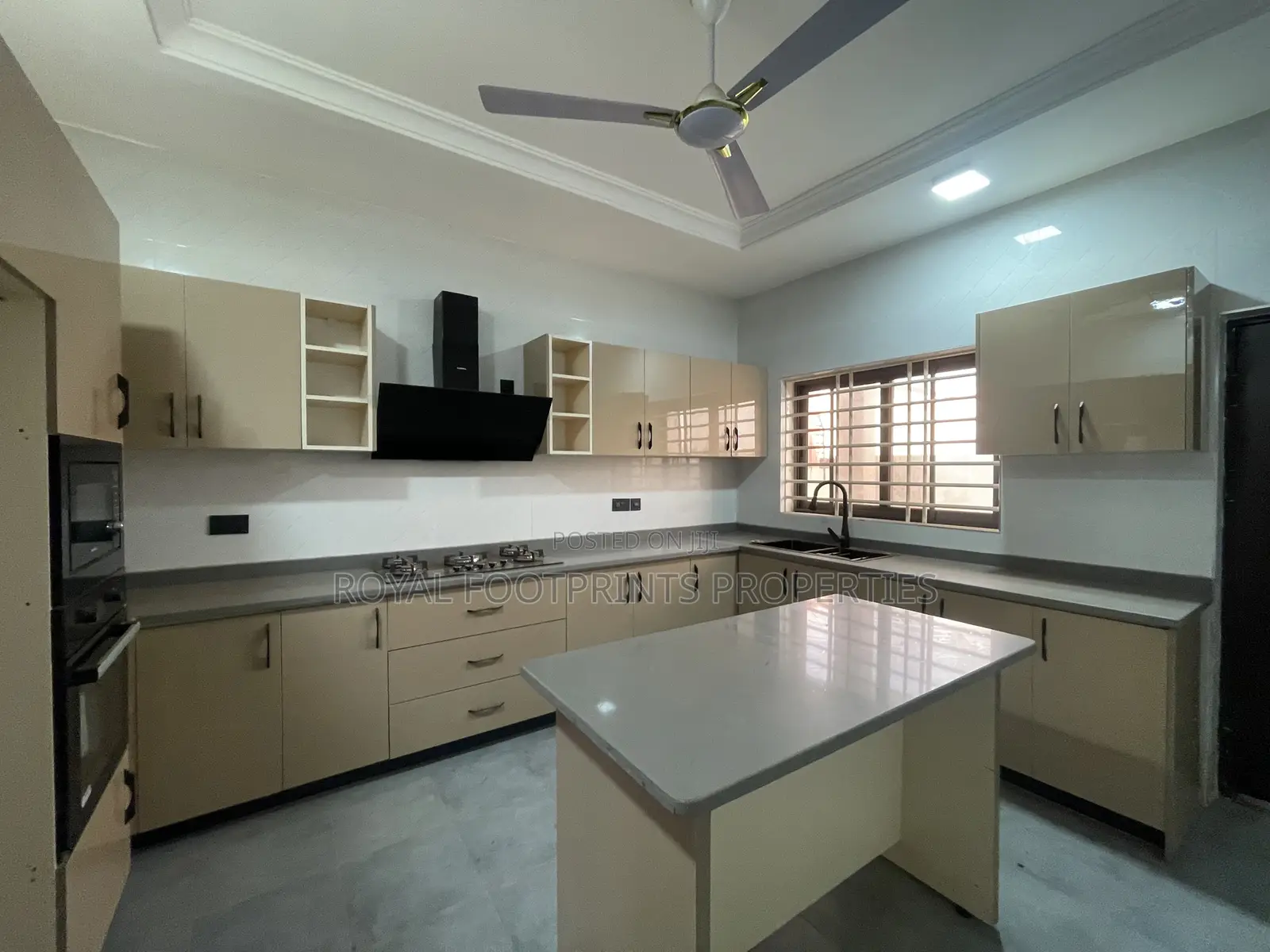 4bdrm House in Royals Footprints, Lake Side Estate for sale