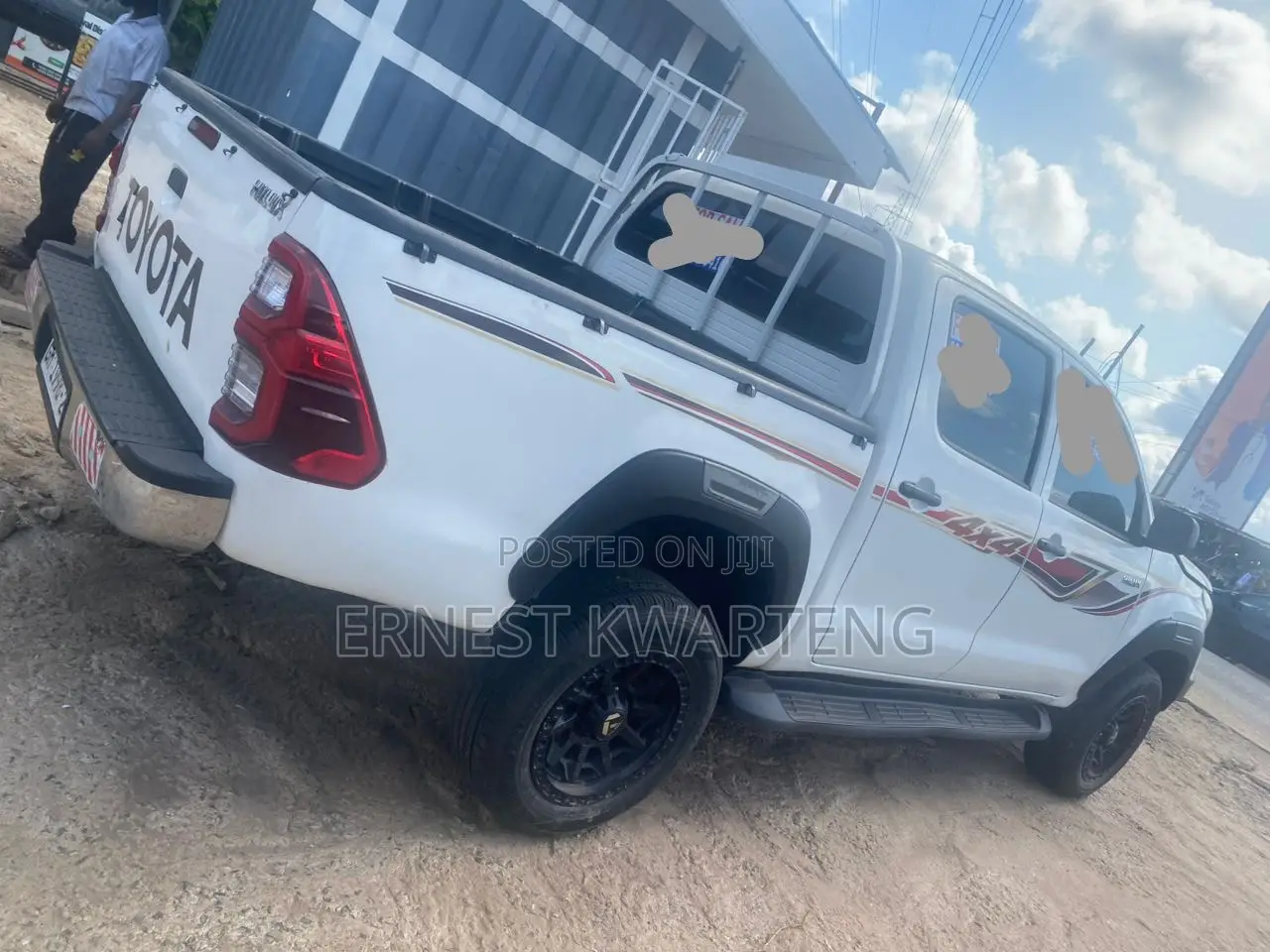 Toyota Hilux 2010 White