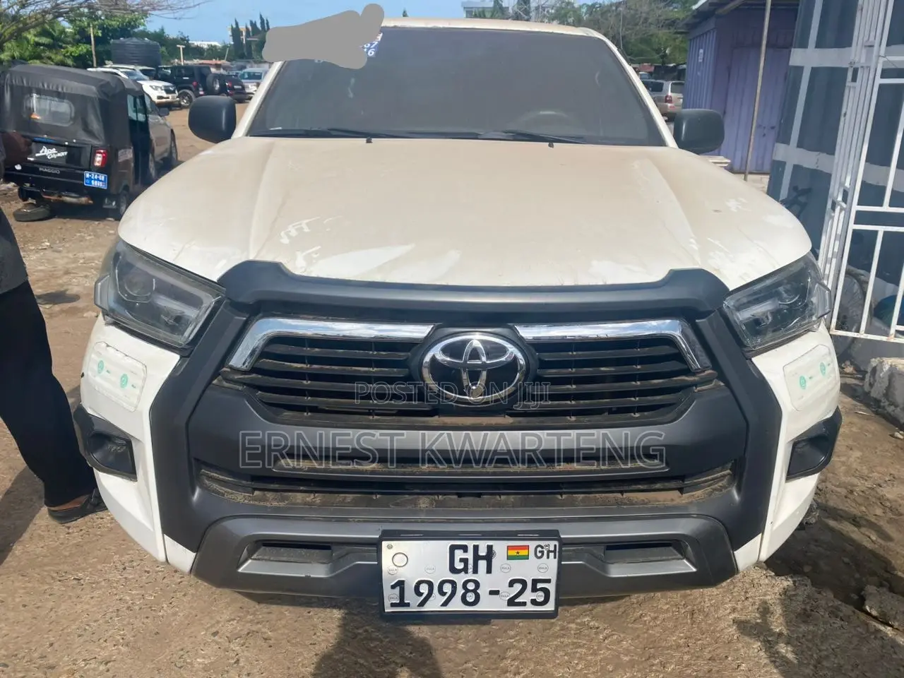 Toyota Hilux 2010 White