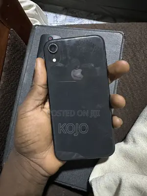 Apple iPhone XR 128 GB Black