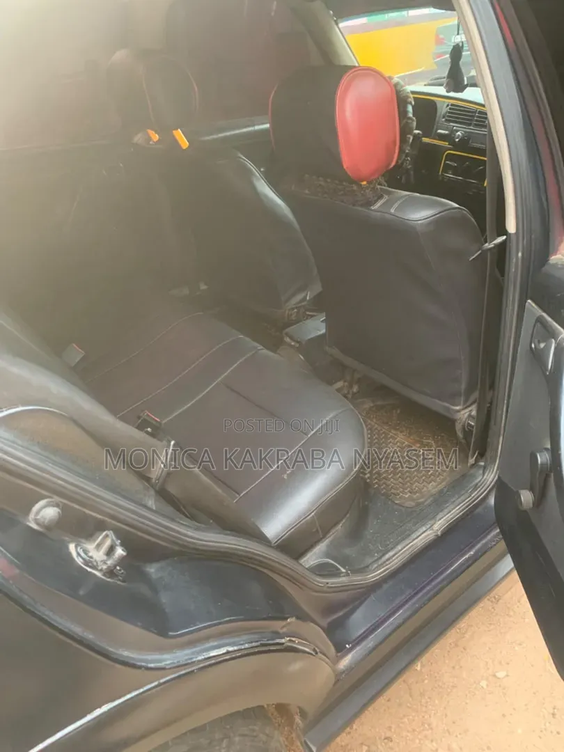 Volkswagen Golf 1.6 2001 Black