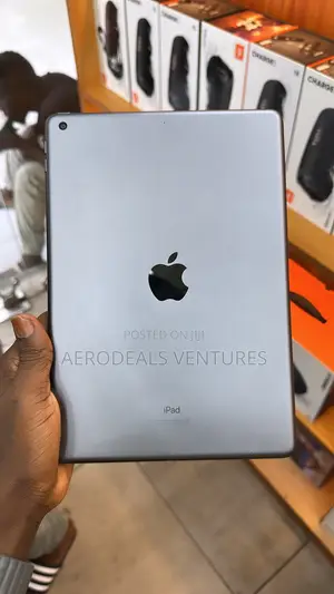 Apple iPad 10.2 (2021) 64 GB Gray