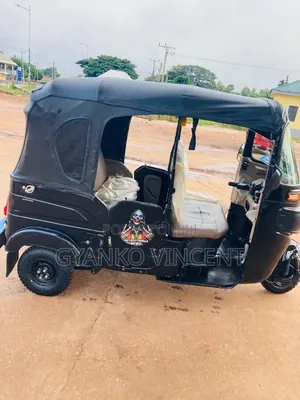 Bajaj RE 2024 Black